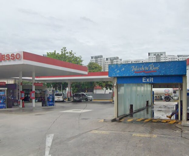 Esso Car Wash Jalan Ahmad Ibrahim Singapore 619594